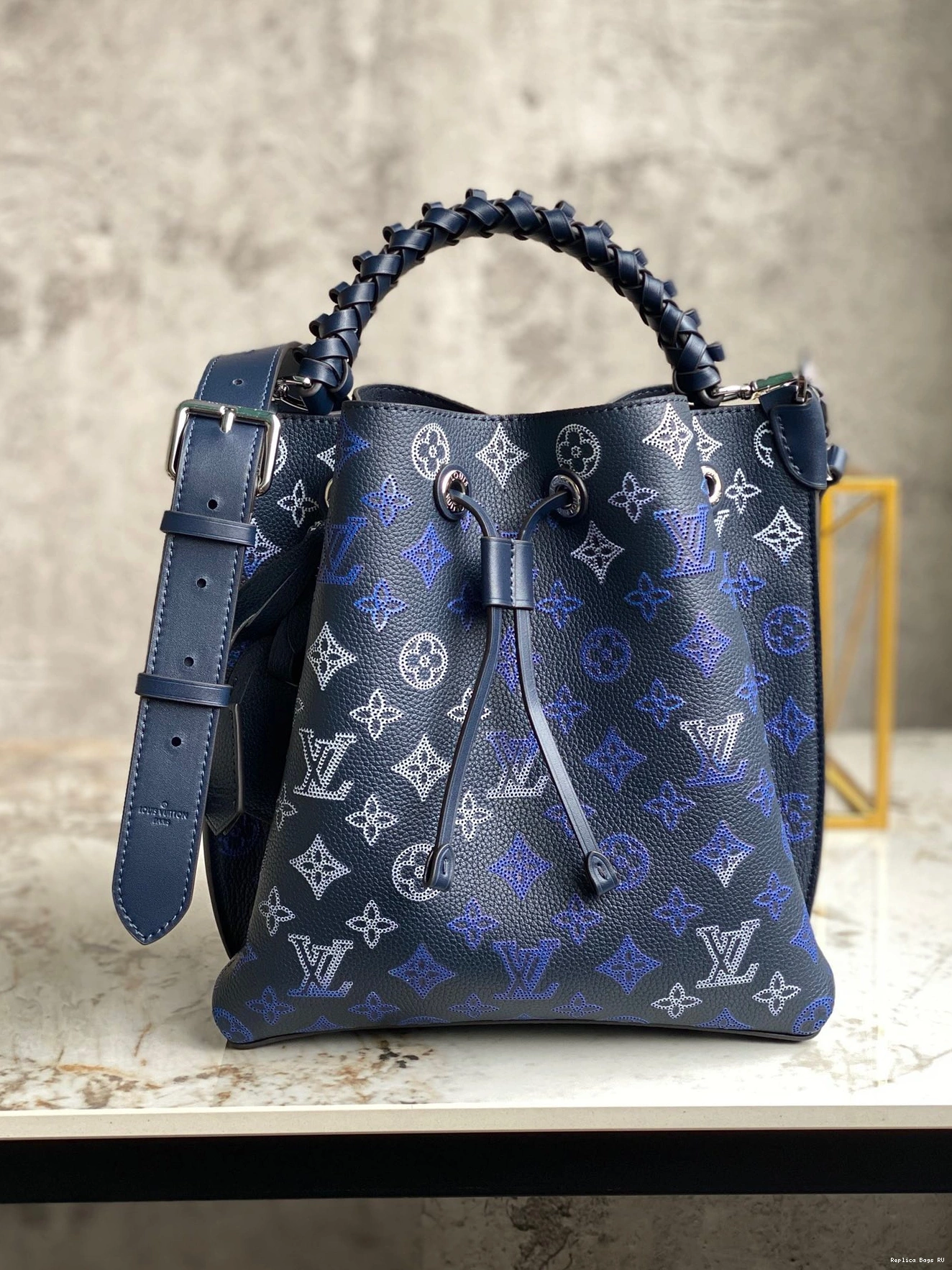 Affordable LOUIS VUITTON MURIA 0726